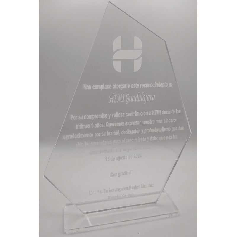 Reconocimiento Grabado 15x20cm En Acrilico Transparente 6mm